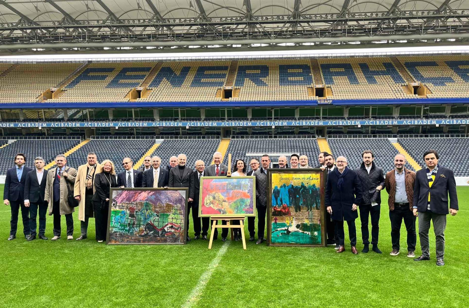 Bedri BAYKAM, Cumhuriyet’İn 100. yılı vesilesi ile Fenerbahçespor Kulübü’ne üç  eserini armağan etti... 