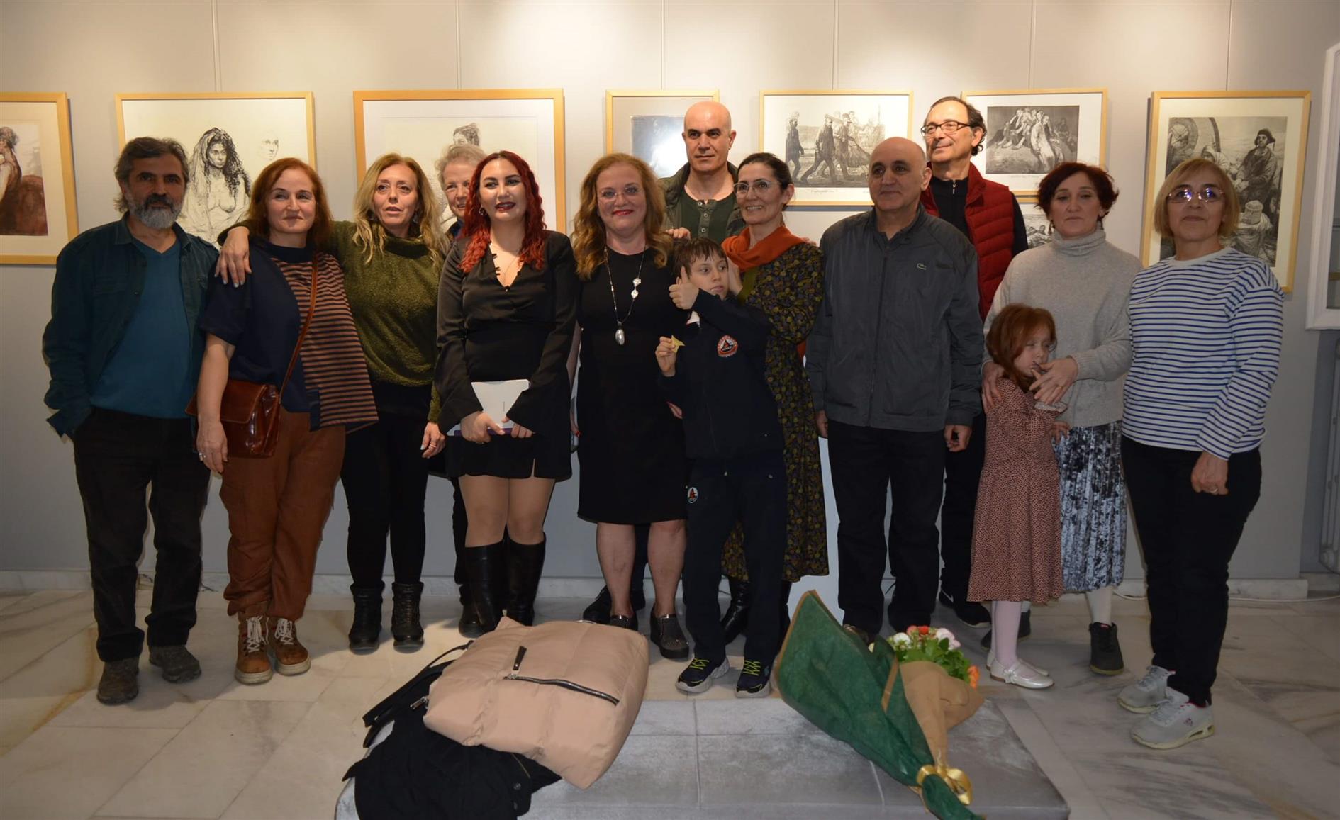 Evrim Sanat Galerisi “Desen’İn İzinde” Karma Sergisi
