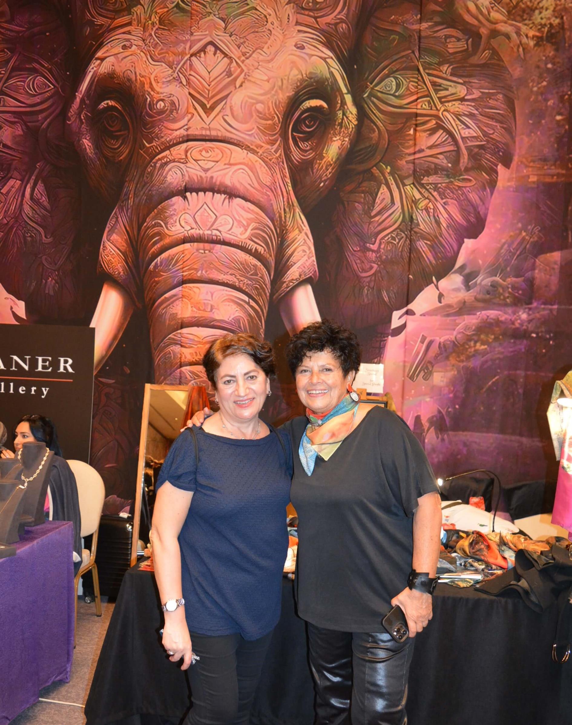 Pınar Ervardar Eserleri ile “Bollywood Shopping Gala’da” 